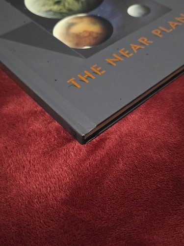Time Life Voyage Through the Universe The Near Planets Hardcover 1989 - Picture 5 of 7