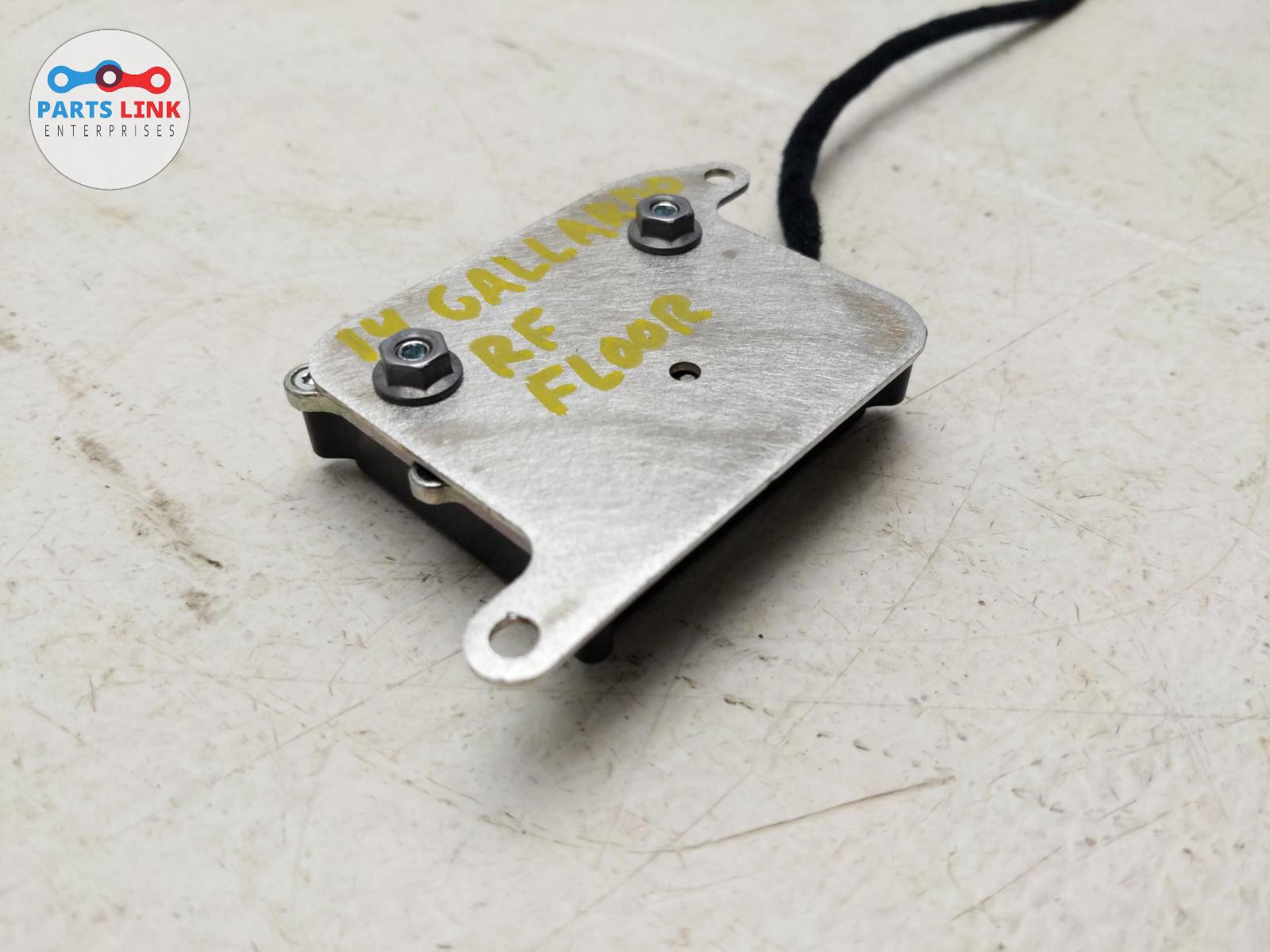 2010-14 LAMBORGHINI GALLARDO FRONT RIGHT FLOOR CONTROL MODULE ANTENNA ECM LP550
