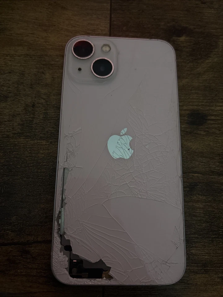 Apple iPhone 13 · 128GB, photo 2 of 4