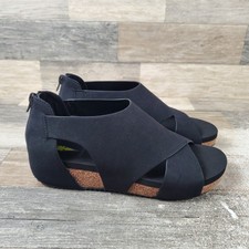 Volatile Barstow Womens Wedge Sandals Sz 7 Black Leather Back Zipper Comfort