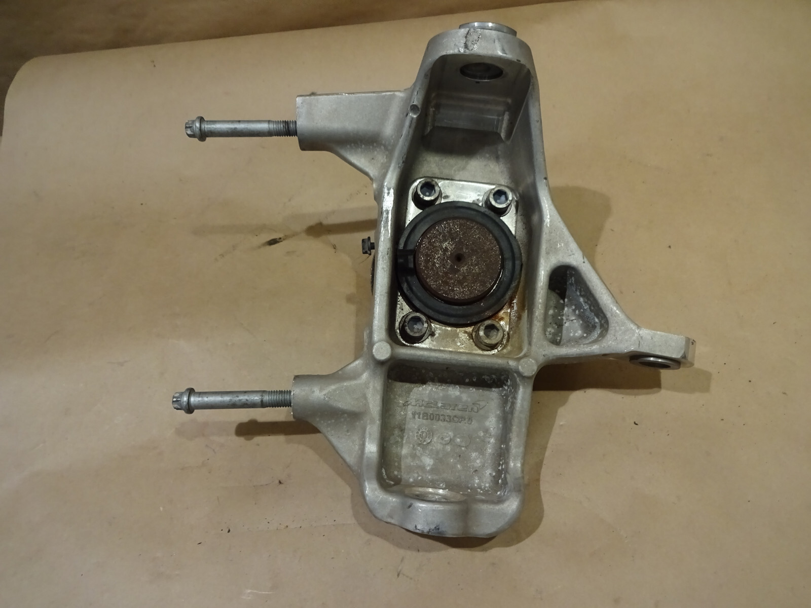McLaren 650S-MP4-12C LH Front Knuckle Hub/ Wheel Bearing P/N 11B0033CP