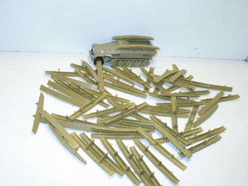SOLIDO Bridge G +D For SDKFZ 251 Military Sand Removal Adhesive - Picture 5 of 5