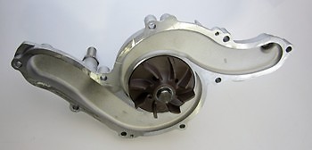 BOMBA DE AGUA MASERATI BITURBO V6 2.5L NUEVA PRODUCCIÓN SE ADAPTA A AMBOS 16V/24V - Imagen 3 de 3