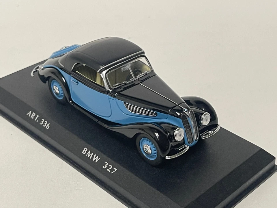 Coches BMW 327 detalle 1/43 de 1941 en dos tonos azul. Art 336 TR250 Foto 4 de 4