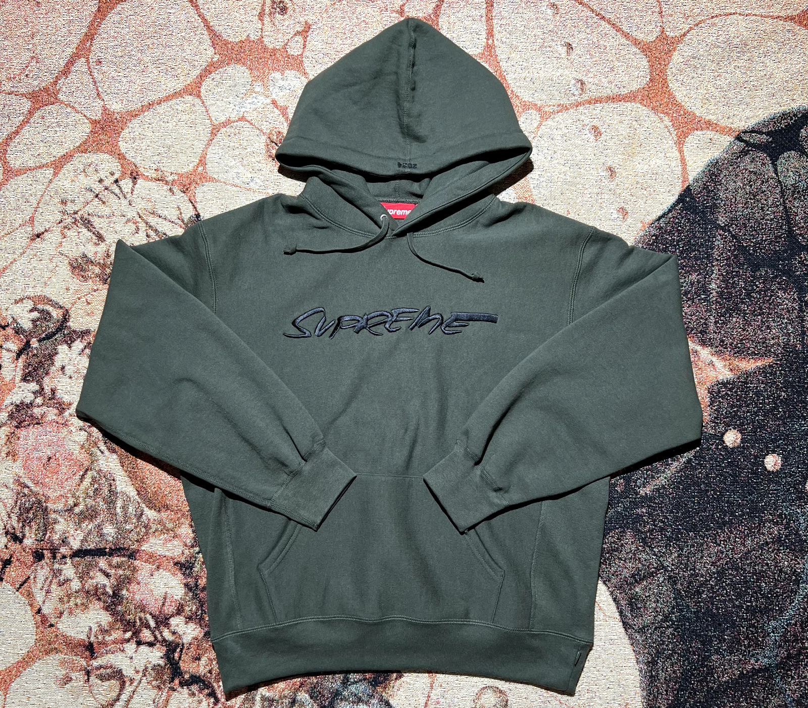 Sweat à capuche Supreme Futura olive foncé taille M neuf
