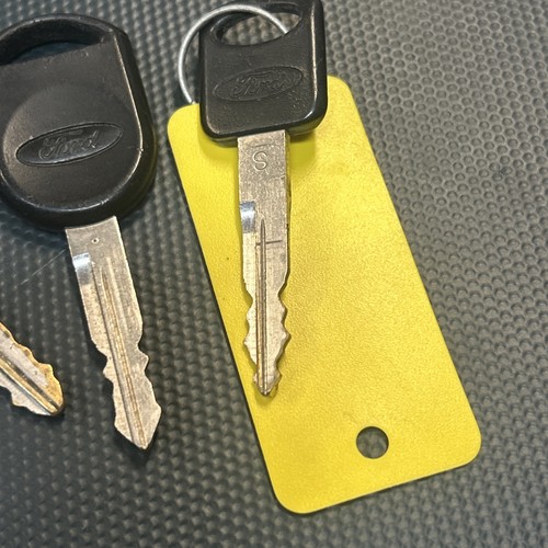 Used Lot Of Four (4) Ford Ignition Key Door Lock Key - Picture 8 of 11