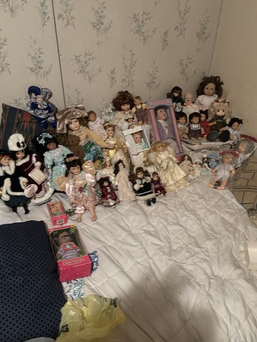 Vintage Doll Collection - Picture 10 of 15