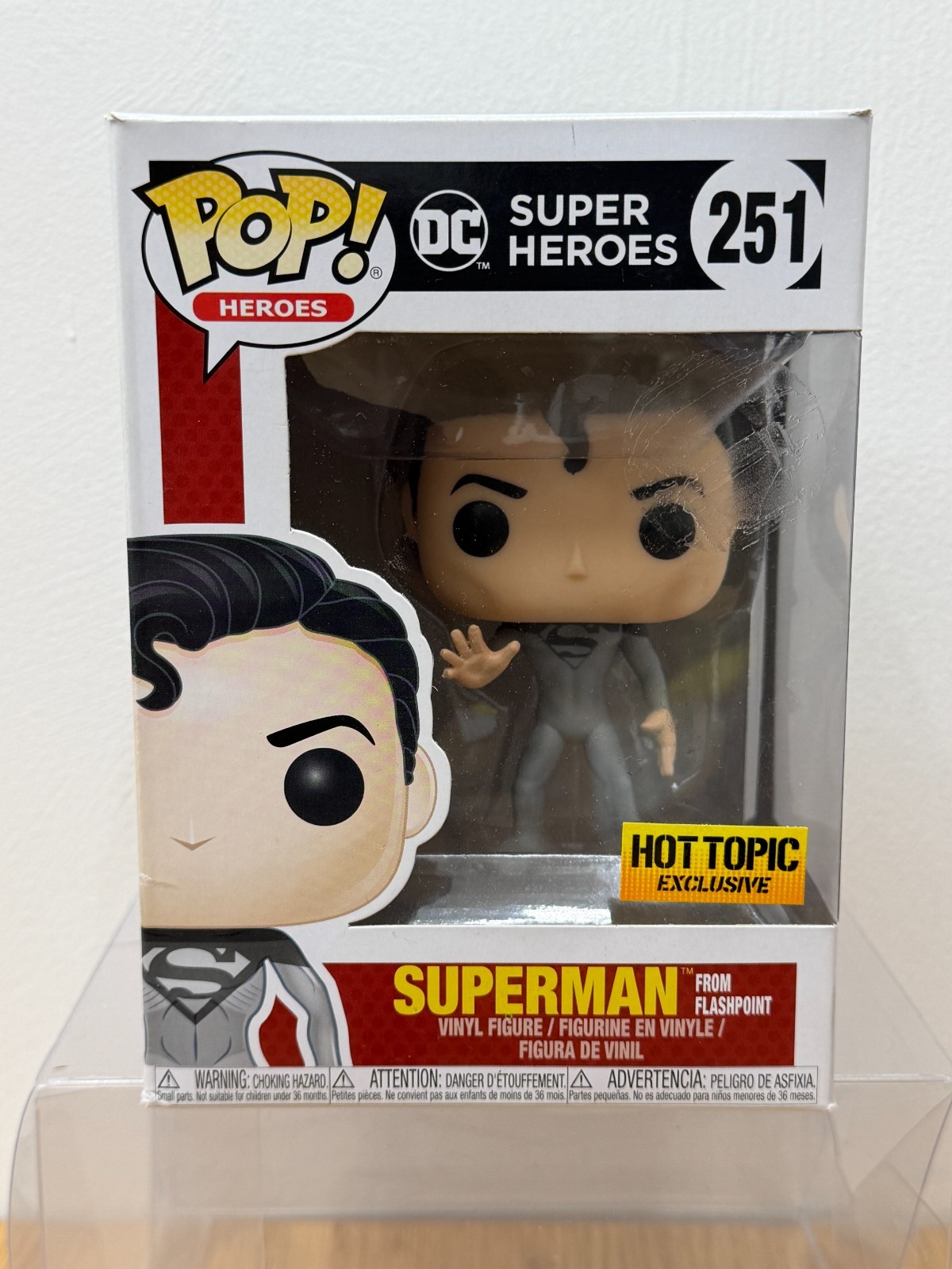 En Oferta Funko Pop! Dc Universe - Superman - Hot Topic (Excl) - Damaged Box + Protector