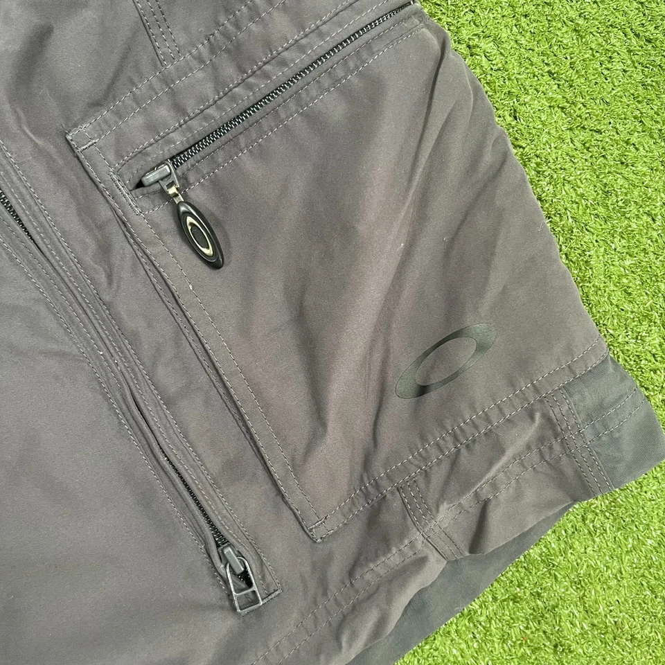 Vintage Oakley Nylon Shorts Mens Large Gray Elastic Belted Waist - Image 3 of 4