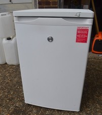 Hoover HFZE54W 55cm Under-Counter Freezer in White Used once Garage Stored
