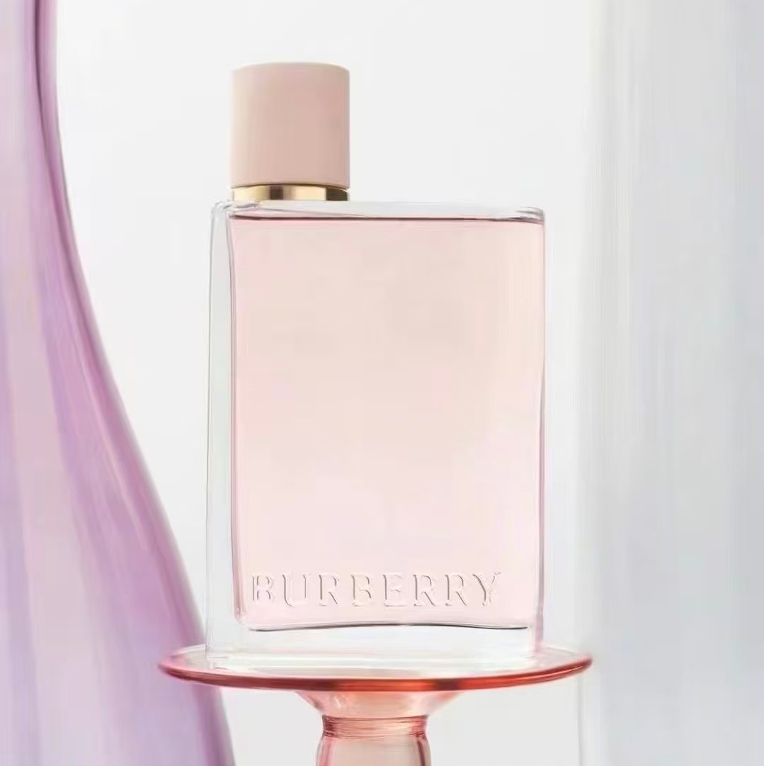 Burberry Her by Burberry 3.3 oz Eau De Parfum Spray for Women Fragrance