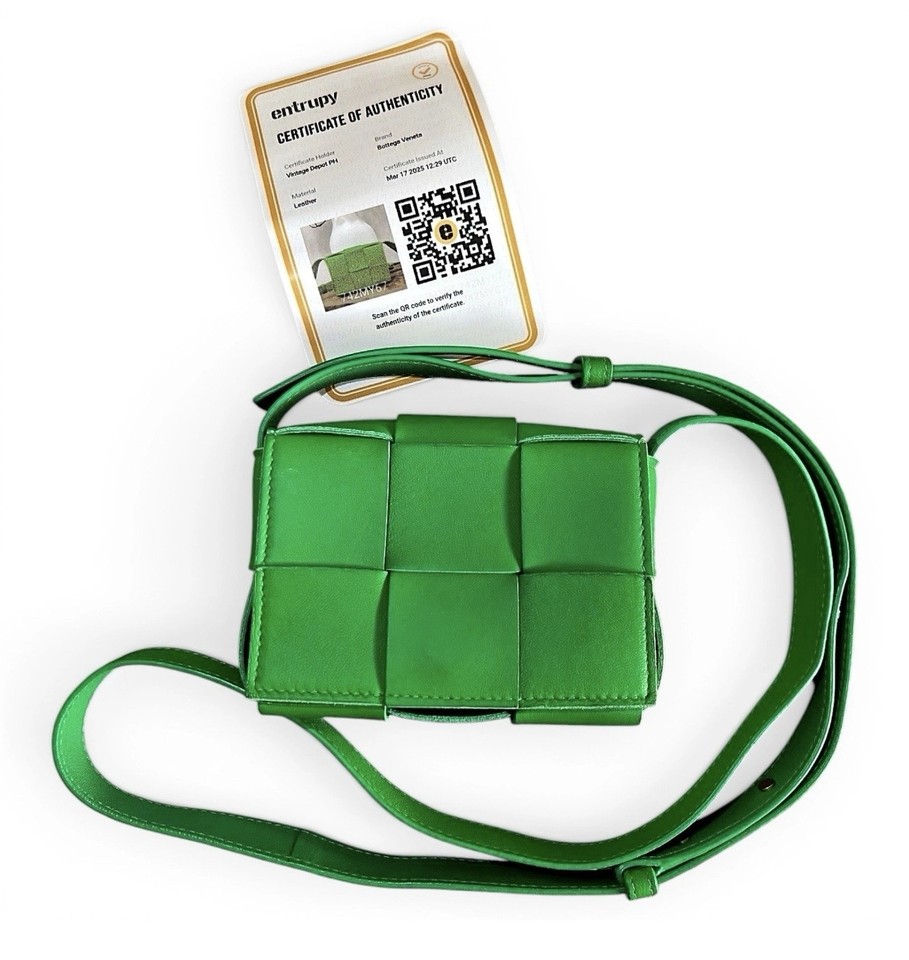 Bottega Veneta Green Intrecciato Leather Crossbody Bag Adjustable Strap COA