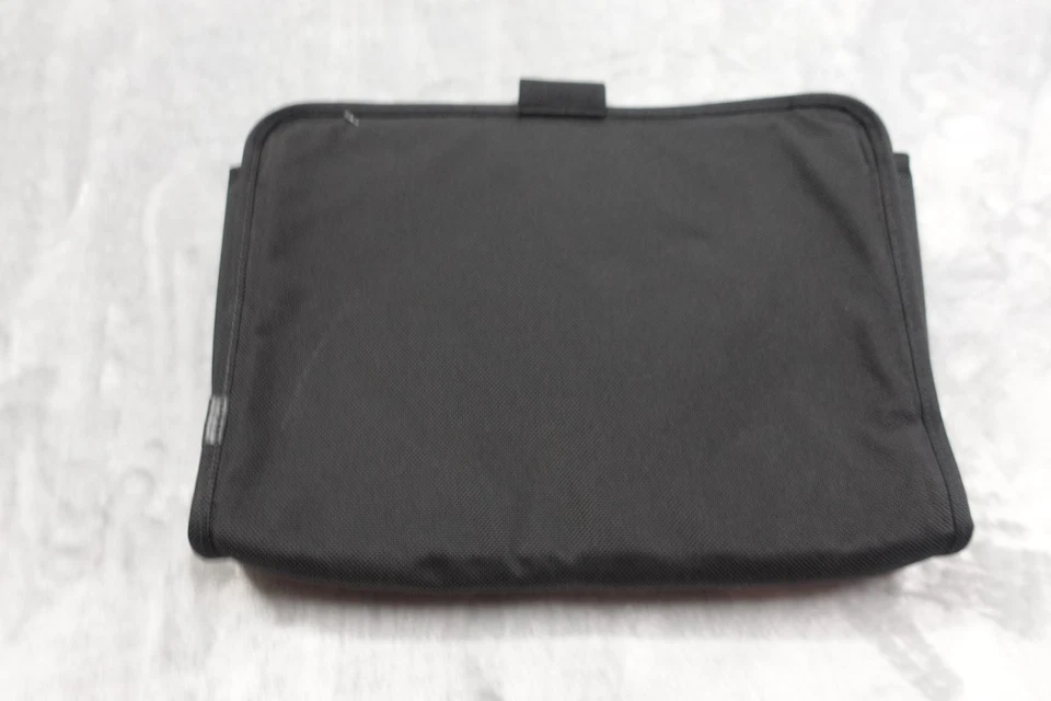 TUMI Negro Balístico Nylon Delgado Portafolio Laptop/Tablet Funda 10x14 Foto 3 de 4