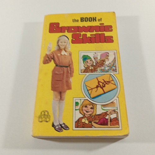 Brownie Guide VINTAGE Book Bundle Lot x 10 Assorted Titles and Authors - Picture 5 of 24