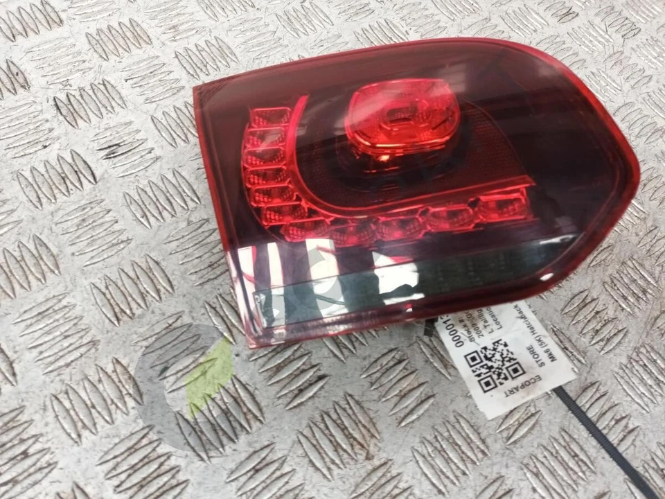 2003-2008 VOLKSWAGEN GOLF Left Taillight 5K0 945 093 J - Image 3 of 4