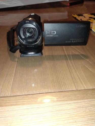 Sony HDR-CX240E Digital Camera Video Camcorder, Charger, Sd Card 64Gb - Good