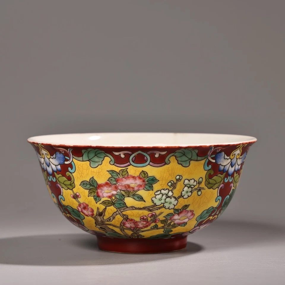 Antiga tigela pequena chinesa Uma rara dinastia Qing imperial de vidro vermelho, família rosa - Imagem 2 de 4