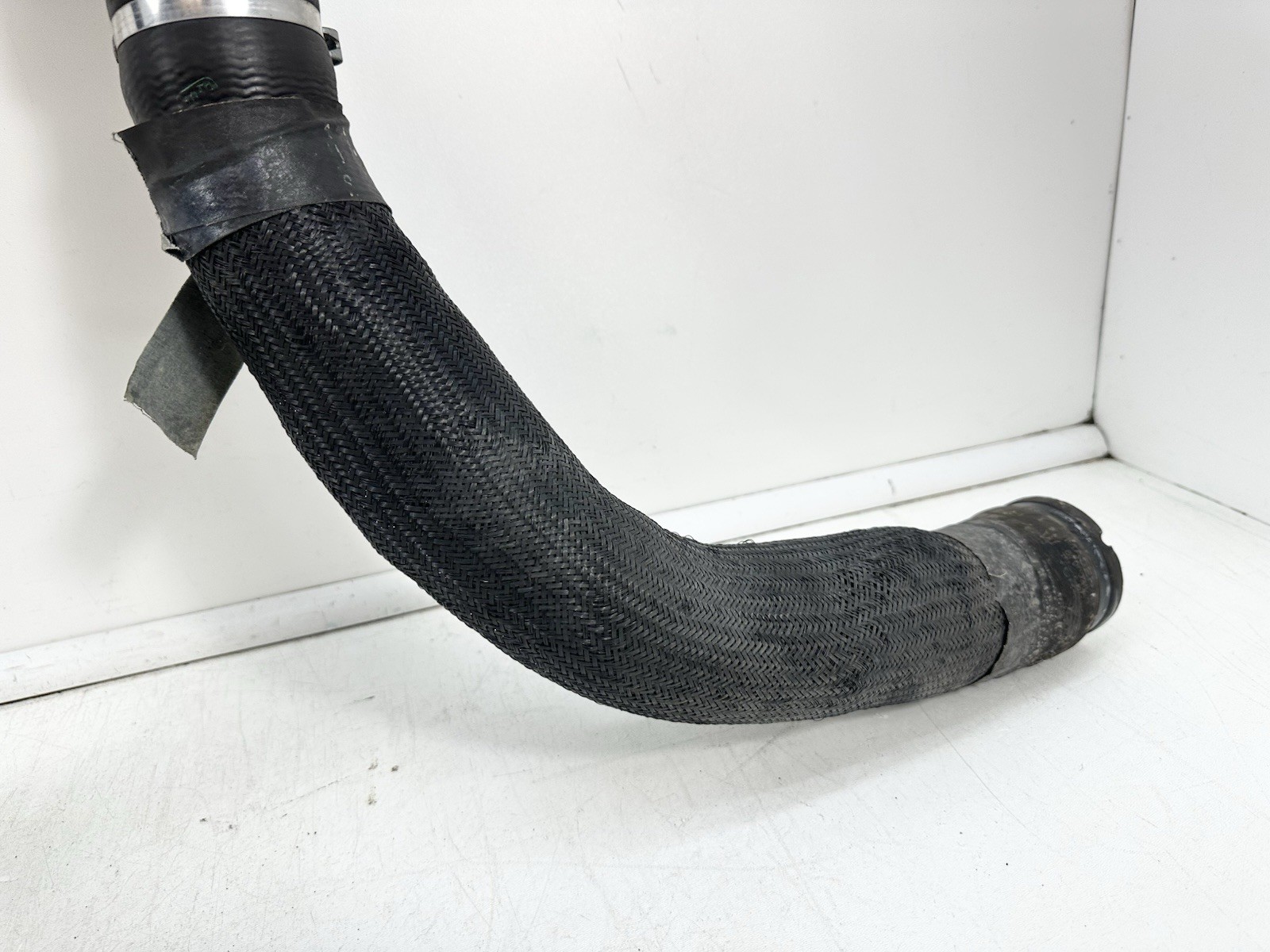 14-20 Maserati Ghibli Air Inlet Intake Duct Tube Hose Black 670003620 Oem