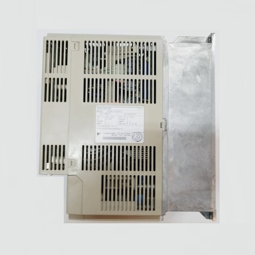 ▀▄▀▄▀ YASKAWA SGDB-03VDY1 SERVOPACK SGDB 03VDY1 - SERVO DRIVER - Foto 2 di 3