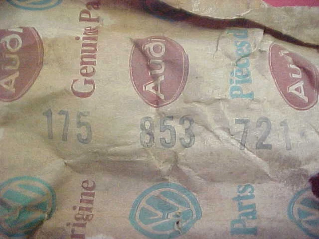 NOS 175853721 VW L/F MOLDURA APERTURA RUEDA 81 82 83 84 Volkswagen Rabbit Pickup Foto 2 de 4