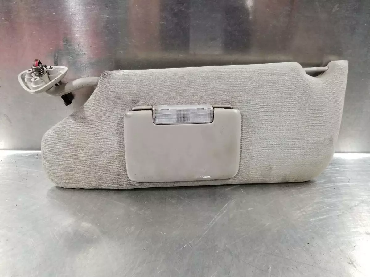Chrysler 300 cheap sun visor