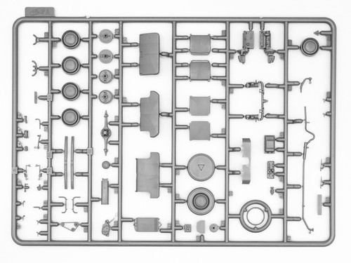 Moskvitch-401-420 SaloonSoviet Passenger Car ICM 35479 Scale 1:35 model kit - Picture 2 of 8