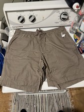 Gap Men's Khaki Drawstring Pull-On Shorts, Size XL 8  