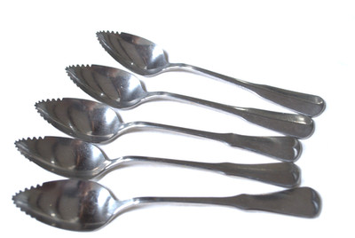 ONEIDA COMMUNITY STAINLESS FLATWARE ''PATRICK HENRY'' (5) CITRUS SPOONS
