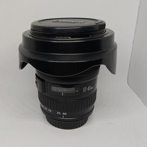 Canon EF 17-40mm f/4L USM Lens - Good Condition with lens hood
