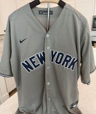 Cody Bellinger Adult Yankees Jersey Size XL brand new with tags