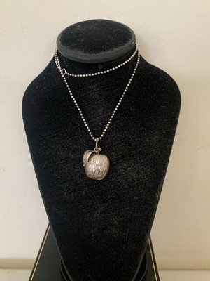 Vintage Sterling Silber strukturierter Apfel mit Blatt Charm