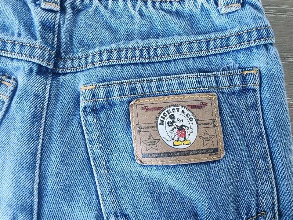 Pantalones Cortos Vintage Mickey Mouse Clásicos Denim Bordados Niños Disney Mickey & Co. Foto 4 de 4