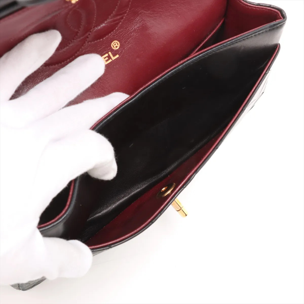 Chanel Matelasse 25 Lambskin Double Flap Double Chain Bag Black Gold Metal Fitti thumbnail 8