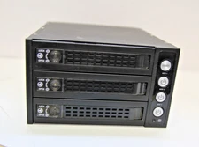 3 Bay hotswap internal 2.5 or 3.5 SATA drive bay