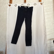 Abercrombie  Fitch Women's Dark Wash Skinny Jeans Size 10R  Used