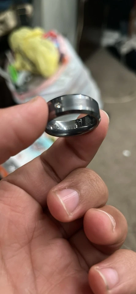 Anillo Tritan Titanio Con Diamante Tenía Por Un Tiempo Nunca Usado Sin Caja Foto 3 de 3