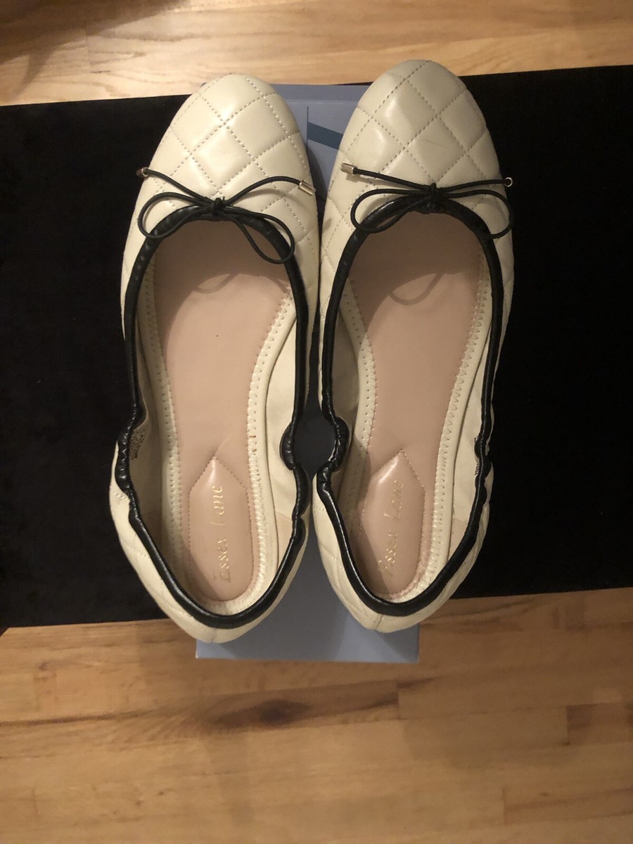 Essex Lane Cream And Black Bow Leather Quilted Woman's Flats Size