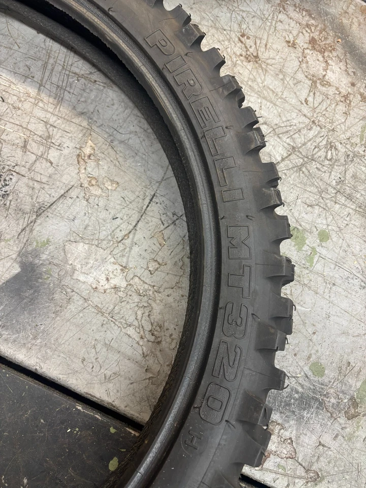 Neumático delantero 80/100-21 Pirelli MT 16 RW7301 Foto 2 de 4