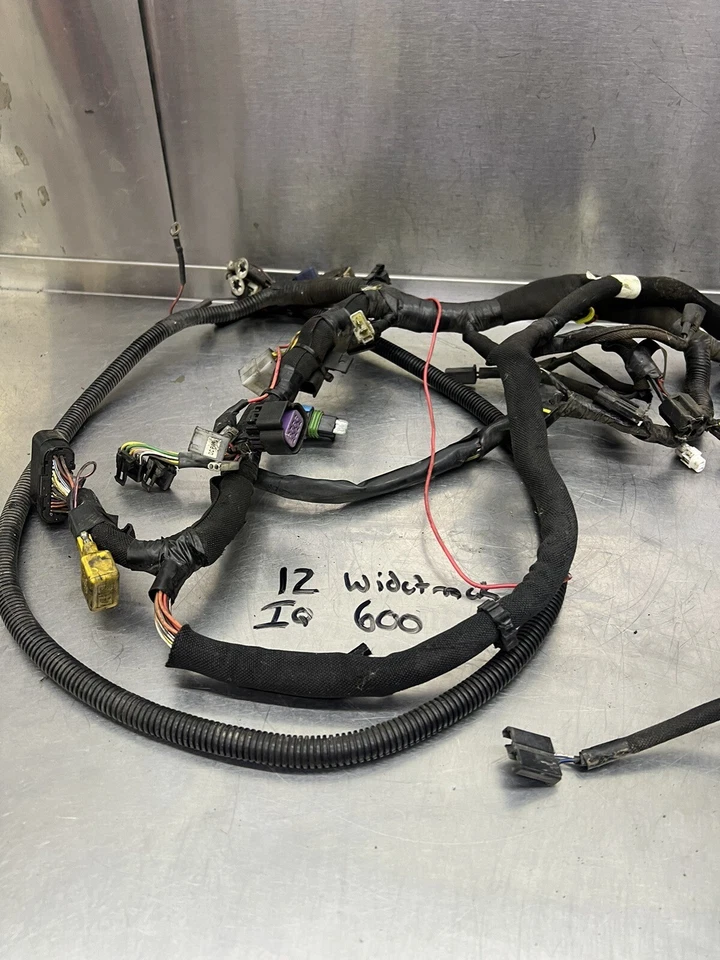 11 12 13 15 POLARIS 600 Cdi WIDETRAK IQ Main Wire Harness Wiring 2411883 - Image 2 of 4