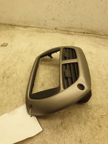 2002 TOYOTA RAV4 L DASH RADIO BEZEL ASSEMBLY - Picture 3 of 12