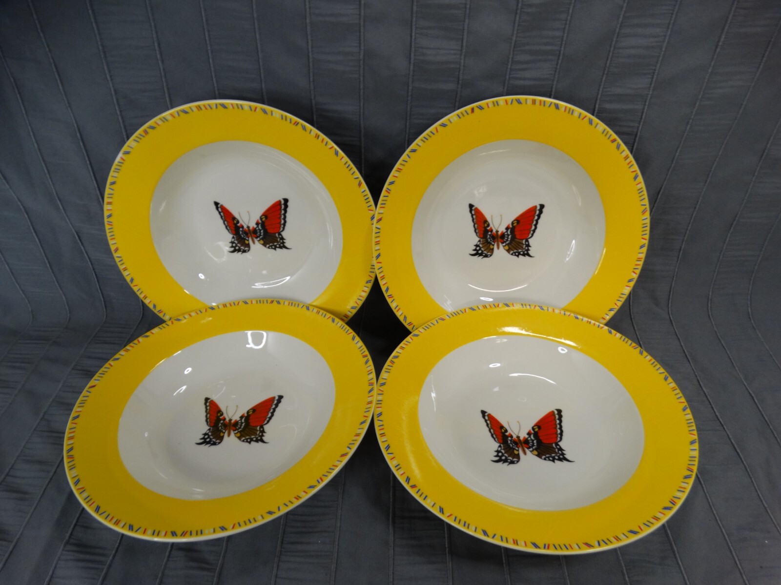 Lynns Maesto Yellow Butterfly Cereal Pasta Bowls 8.75", Discontinued, Set Of 4