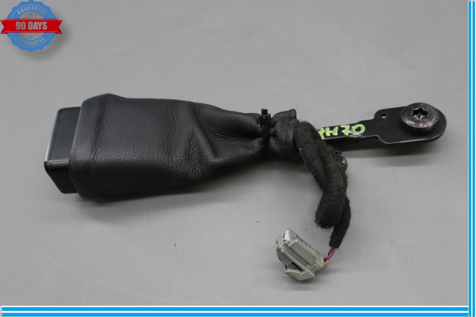 Maserati Quattroporte 2014-2022 FRONT+RIGHT Seat belt buckle