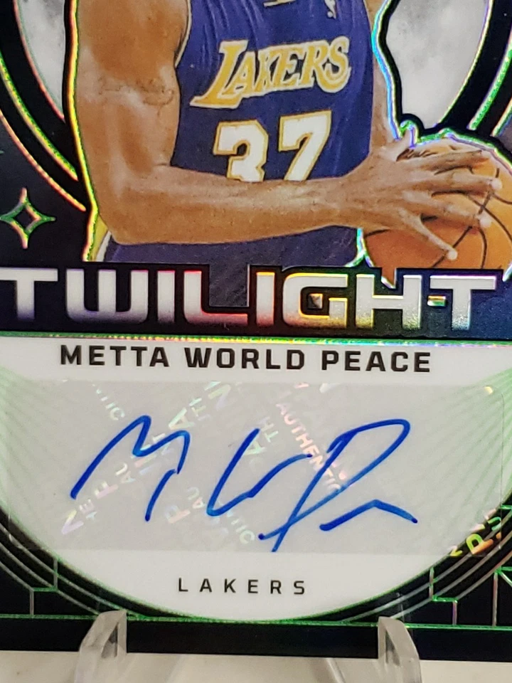METTA WORLD PEACE 2023-24 Panini Obsidian Twilight Green /25 SSP Lakers - Image 2 of 4
