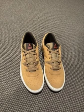 Jordan Series ES Elemental Gold/Infrared DN1856-700