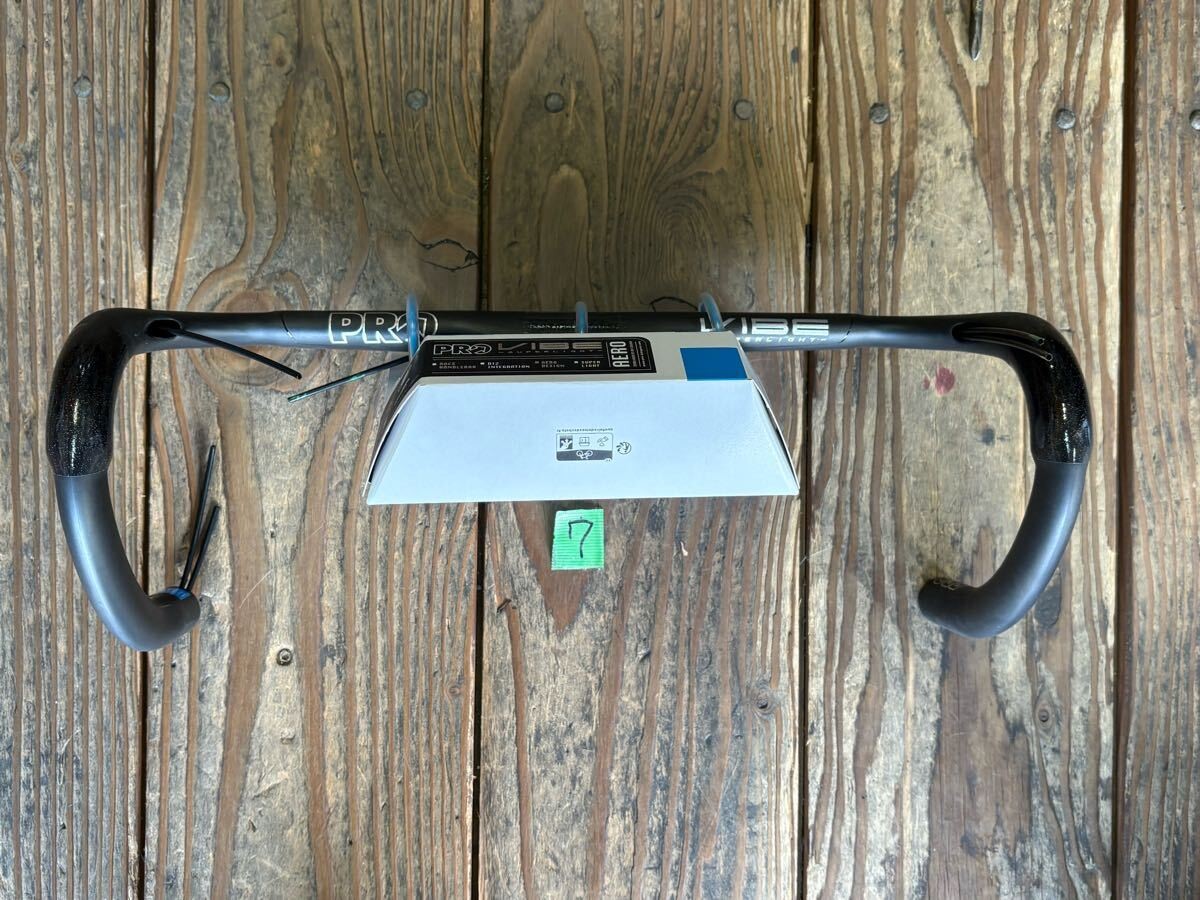 Shimano PRO VIBE Aero Carbon Super Light Handlebar 380mm Shimano 