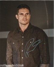 Robbie Amell Flash Autographed Signed 8x10 Photo COA 