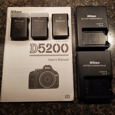 Nikon D5200 Battery Chargers Batteries Manual  CD EUC