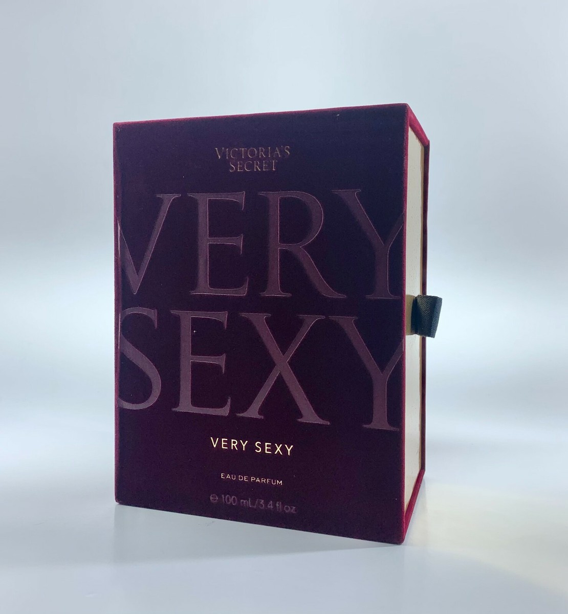 Victoria Secret “very sexy 100ml”値下げ‼️ Victoria's Secret VERY SEXY Perfume 3.4 oz 100 ml EDP 667533887005