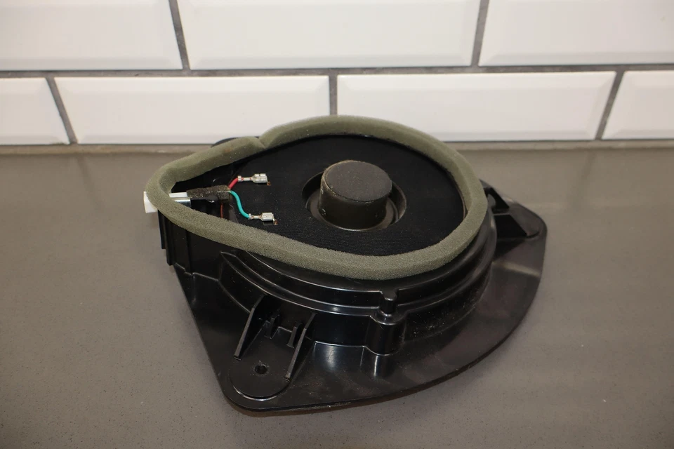 03-06 Chevy SSR Speaker Set of 4 Bose OEM Tested - Image 4 of 4