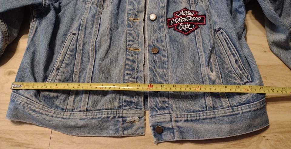 Lee Denim Jacket Size S PATD 153438 With 1980s Rock Music Patches Vintage - Image 4 of 4